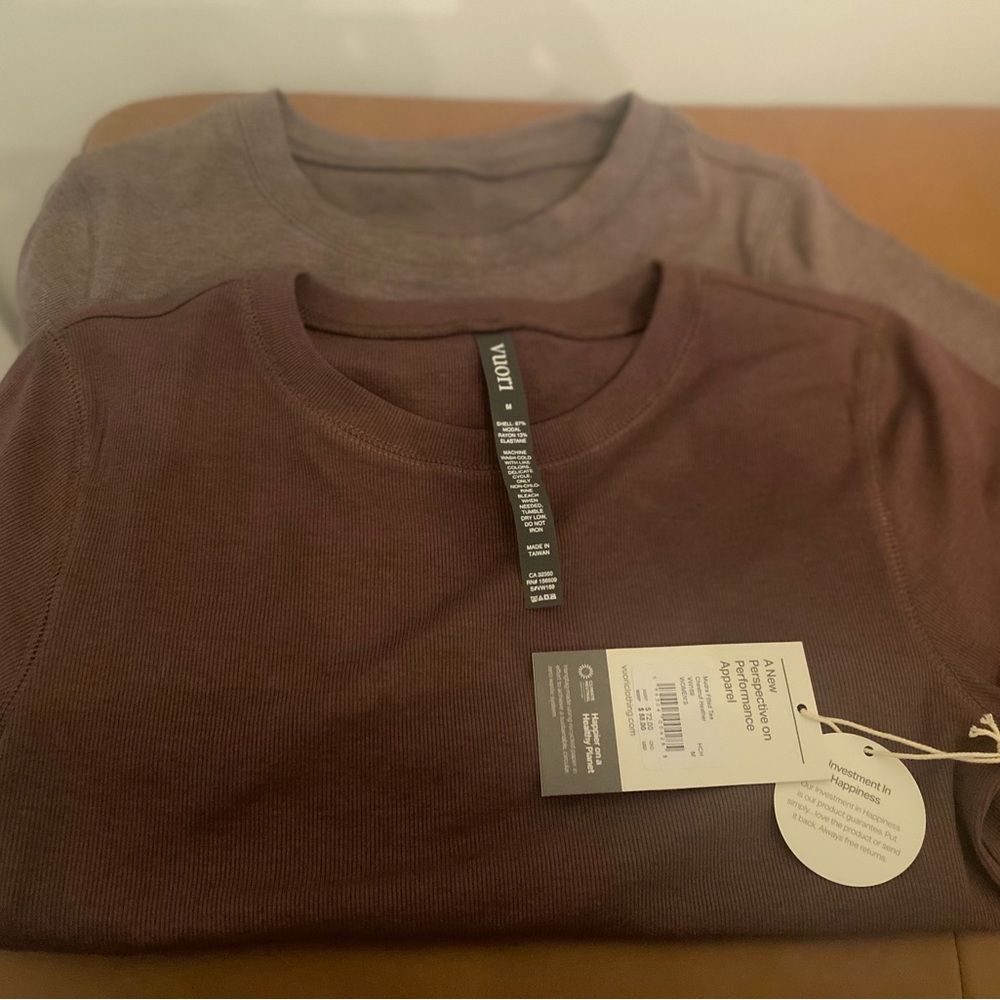 Vuori Mudra Fitted Tees (2)